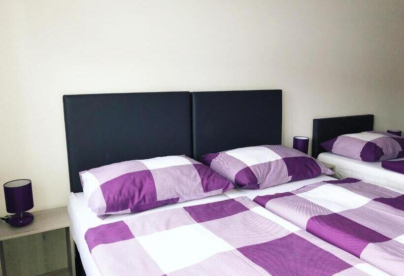 اتاق راحتی سه تخته, Penzion Dmz