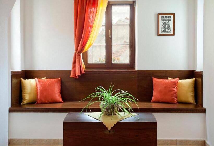 ジュニアスイート, Staroměstský Penzion