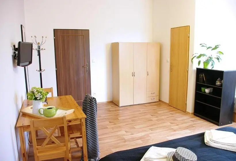 スタンダード４人部屋, švihák Lázeňský