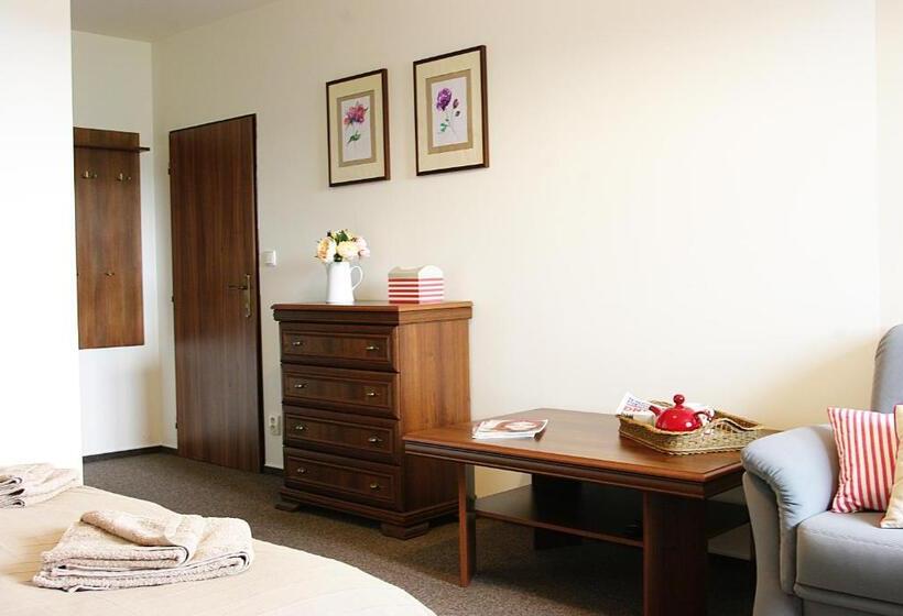 חדר סטנדרט לשלושה, švihák Lázeňský