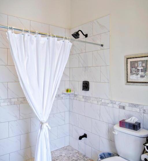 Superior Szoba King Size Bed, Puddicombe House