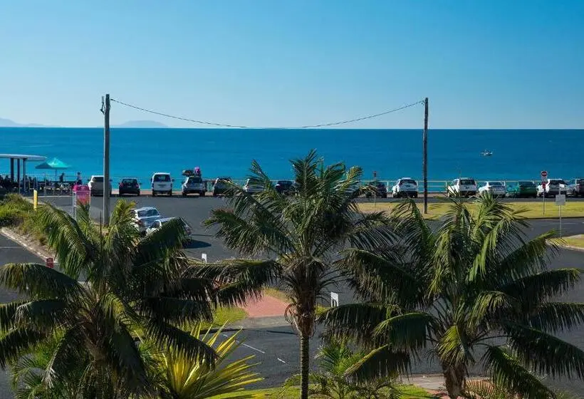 Huoneisto 2 Makuuhuonetta Merinäkymä, Beaches International