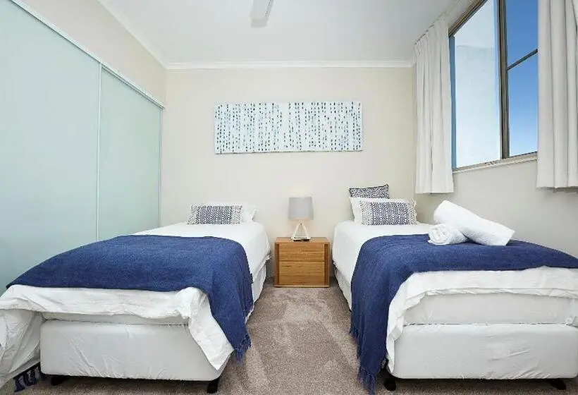 1 Bedroom Penthouse Apartment, Beaches International