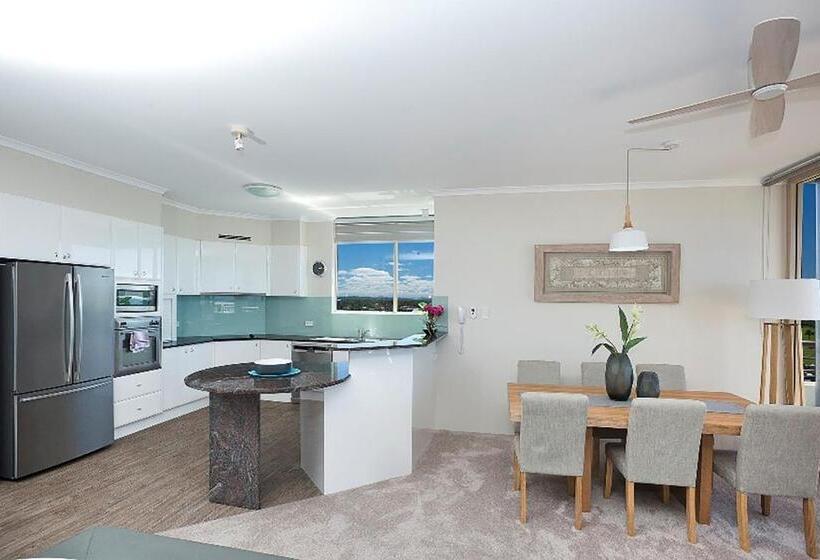 דירת פנטהאוז 1 חדרי שינה, Beaches International