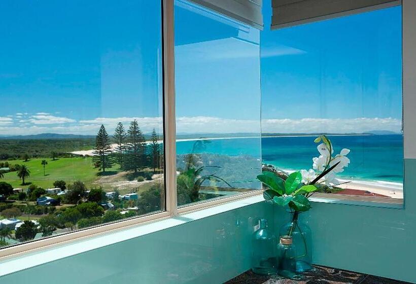 דירת פנטהאוז 1 חדרי שינה, Beaches International