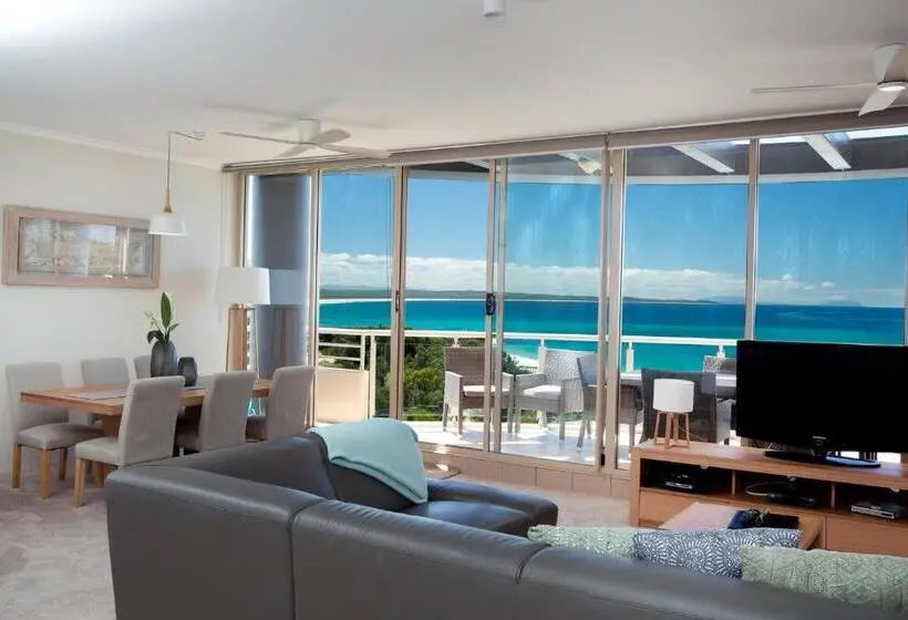 1 Bedroom Penthouse Apartment, Beaches International