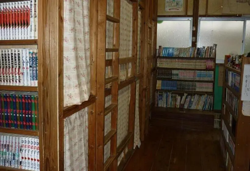 تختخواب در اتاق مشترک, Tomarigi