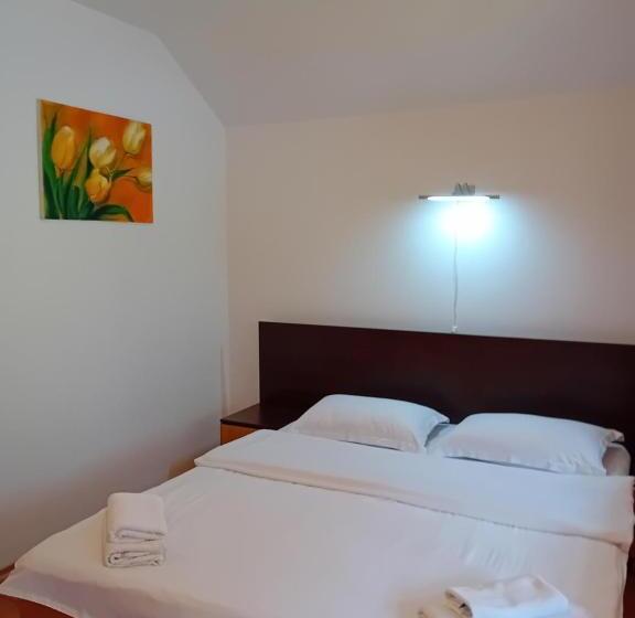 غرفة قياسية, La Gabi