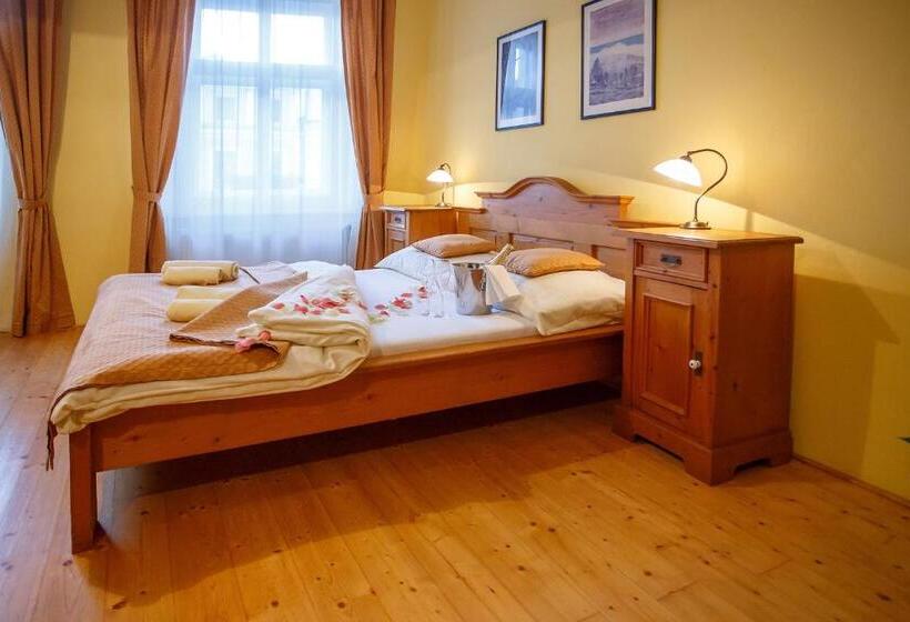 1 Sovrums Comfort Lägenhet, Pension Paseka