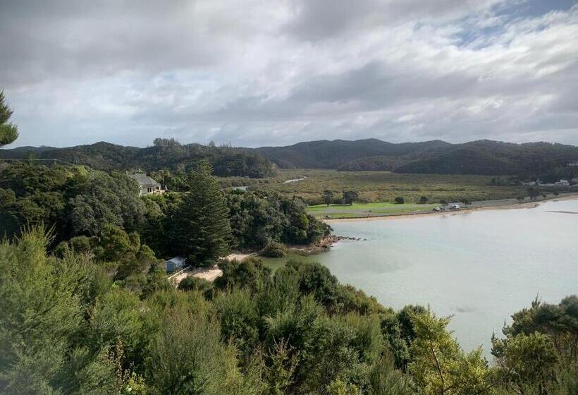 2 Bedroom Family Apartment Sea View, The Retreat Bay Of Islands