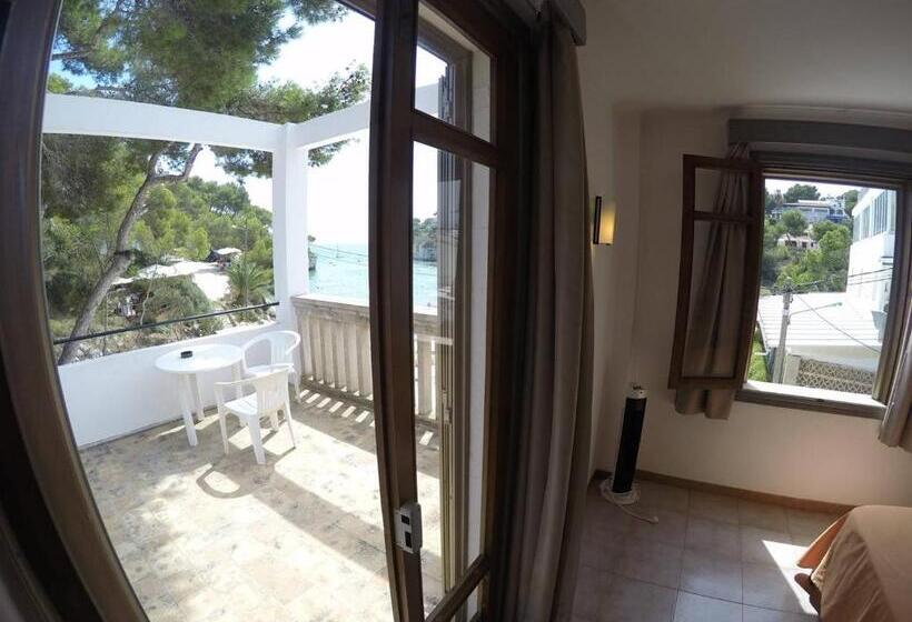 スタンダードルーム, Hostal Playa