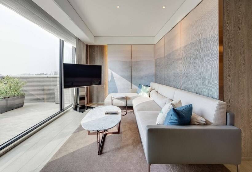 سوییت لوکس, Doubletree By Hilton Taipei Zhongshan