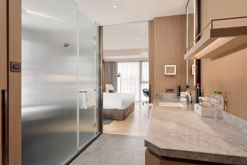 اتاق استاندارد با تخت بزرگ, Doubletree By Hilton Taipei Zhongshan