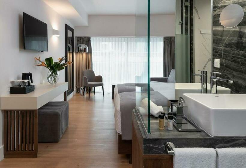 エクゼクティブルーム, Elia Ermou Athens