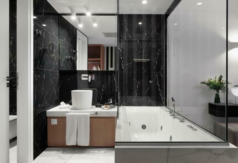 バスタブ付きデラックスルーム, Elia Ermou Athens