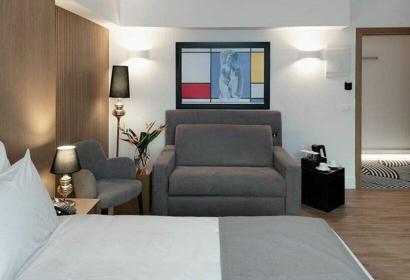 デラックスファミリールーム, Elia Ermou Athens