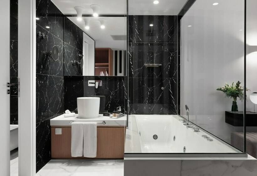 バスタブ付きデラックスルーム, Elia Ermou Athens