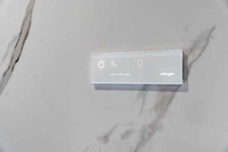 エクゼクティブルーム, Elia Ermou Athens