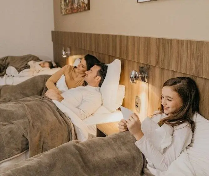 デラックスの4人部屋, Fioreze Centro