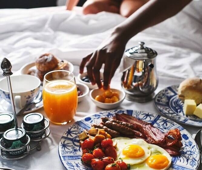 סוויטה, Gorgeous George By Design Hotels ™