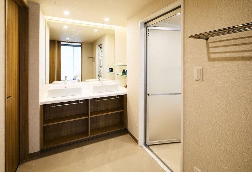 סוויטת ג'וניור, Intergate Hiroshima