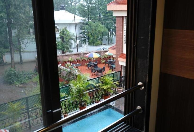 Номер Superior, Jivanta Mahabaleshwar