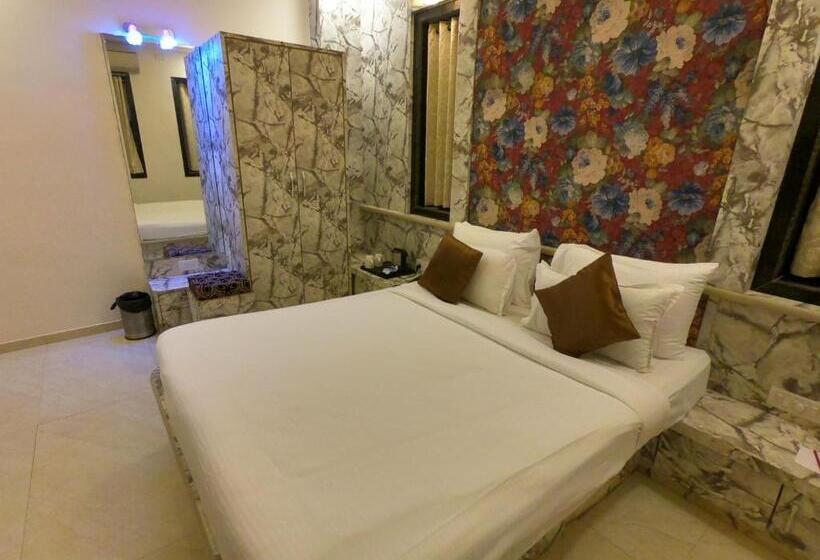 דירת חדר בקומת קרקע, Jivanta Mahabaleshwar