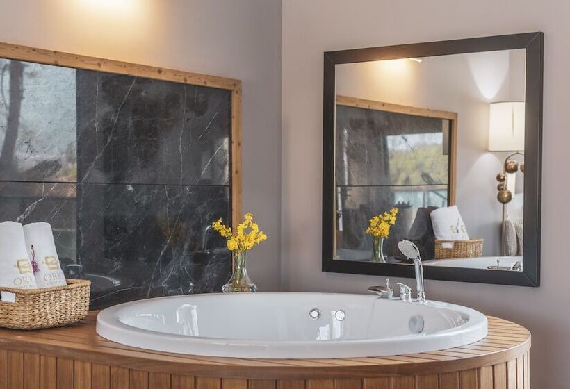 Люкс Вид на Бассейн, Orka Cove Hotel Penthouse & Suites - Adults Only