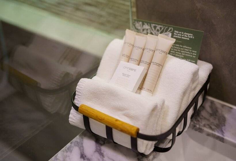 סוויטה נוף לבריכה, Parc Borough City Resort  Sha Extra Plus