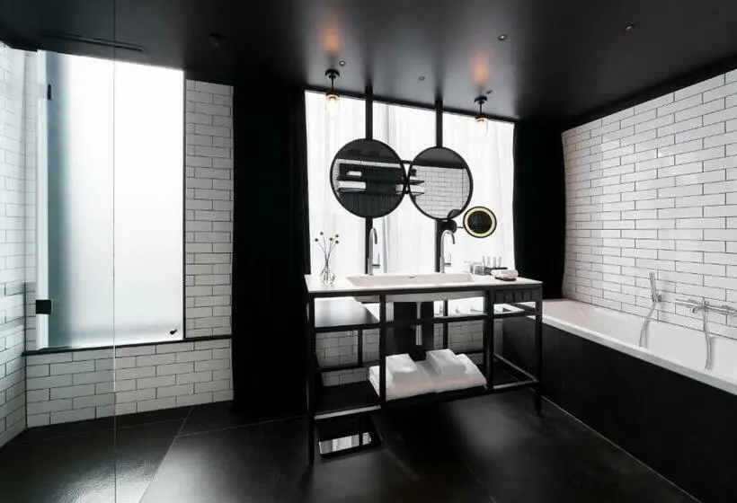 エクゼクティブスイート, The Bridge Wroclaw  Mgallery