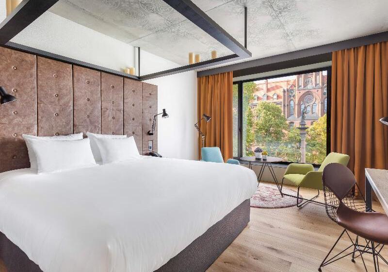 带大床的豪华间, The Bridge Wroclaw  Mgallery