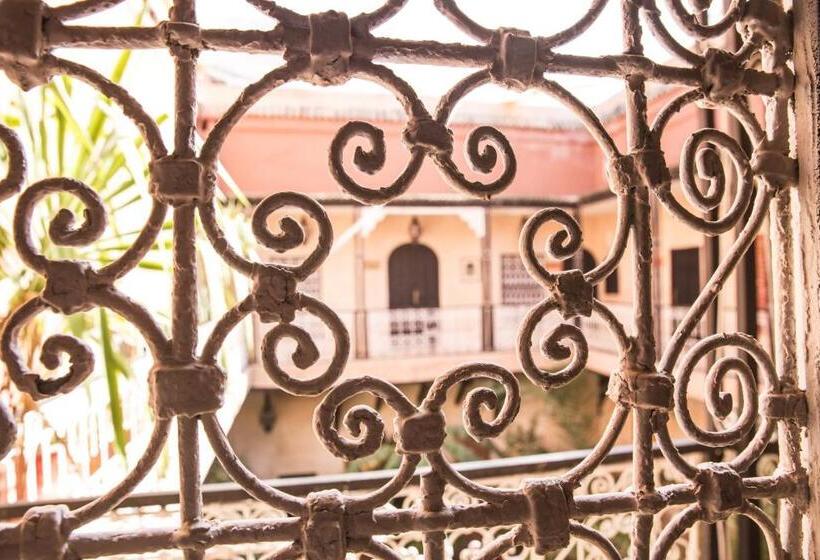 Quarto superior, Riad Romance