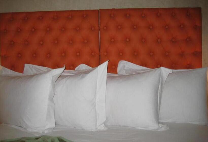 Quarto clássico, Riad Romance