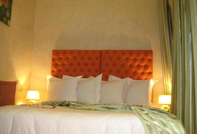 Quarto clássico, Riad Romance