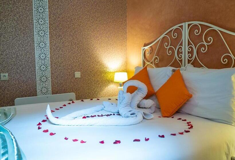 Quarto clássico, Riad Romance