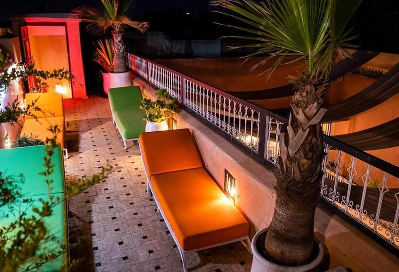 Quarto Quadruplo Premium, Riad Romance