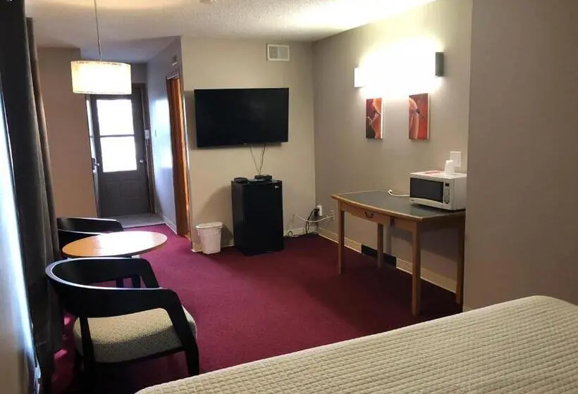 اتاق استاندارد با تخت بزرگ, Voyageur Motel