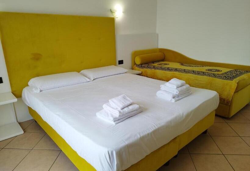 Standard room with outdoor bath, Villa Danieli