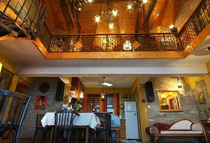 خانه 1 خوابه, Casa De Artes