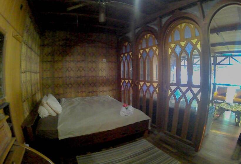 Номер Deluxe, Karang Aji Beach Villa