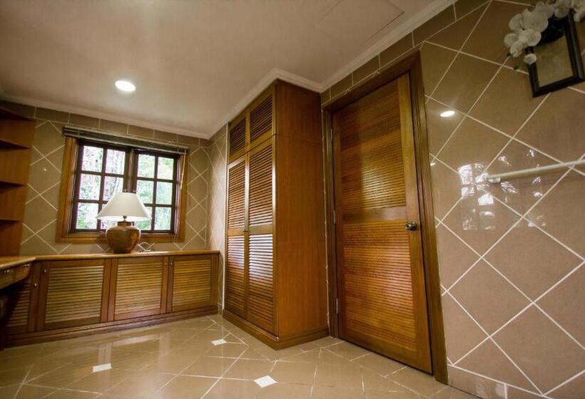 סוויטה אקזקיוטיב, Carpe Diem Orchard Home