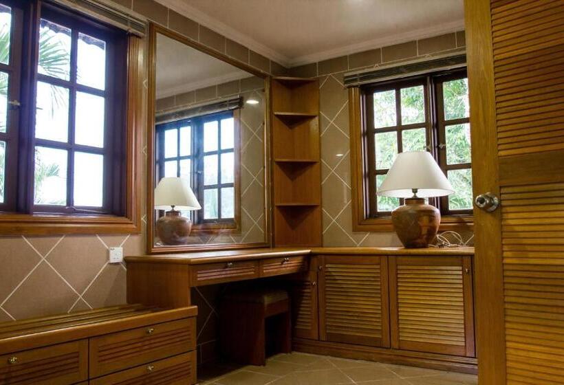 סוויטה אקזקיוטיב, Carpe Diem Orchard Home