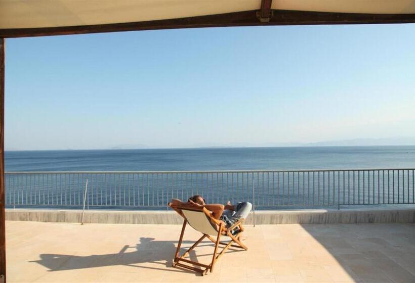 חדר סופריור נוף לים, Cokkinis