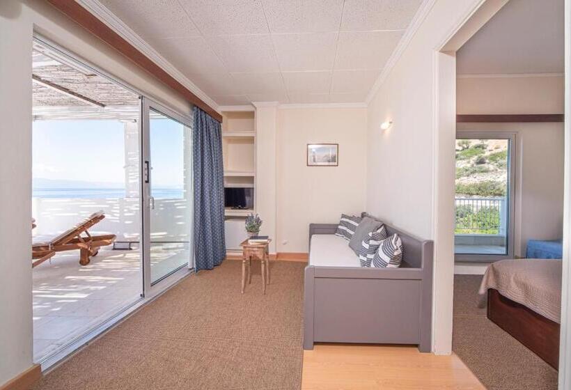 סוויטה משפחתית, Cokkinis