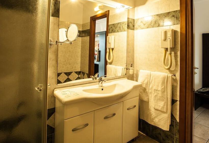 חדר סטנדרט, Davide