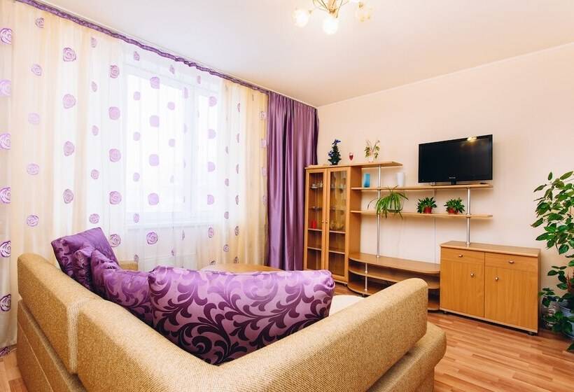 带1个卧室的舒适公寓, Guest House Alesia