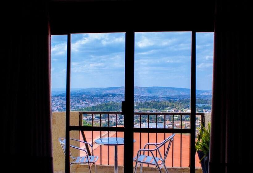 اتاق استاندارد, Okapi