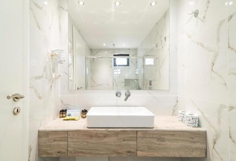 Люкс Deluxe Кровать Кинг, Memories Apartments