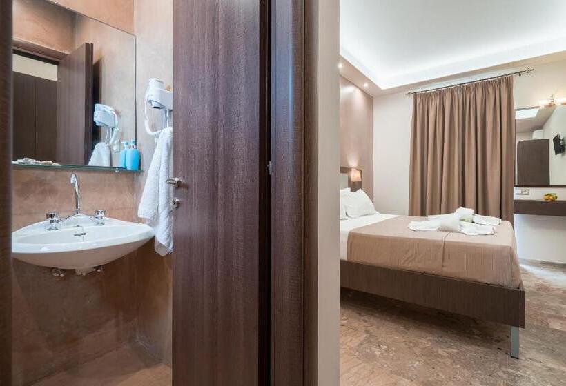 اتاق لوکس با چشمانداز استخر, Memories Apartments