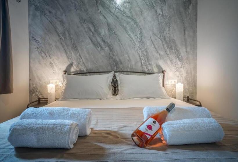 بانگلوی استاندارد, Memories Apartments